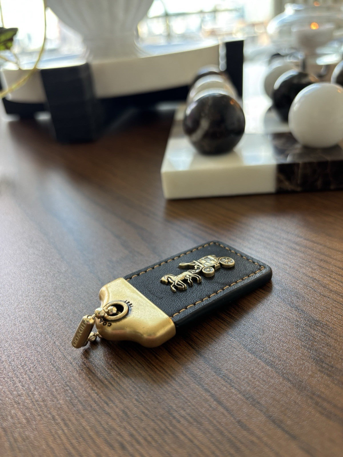 COACH 1941 Designer Hanging Tag Horse Carriage Bag Charm Fob Chain Black/Gold