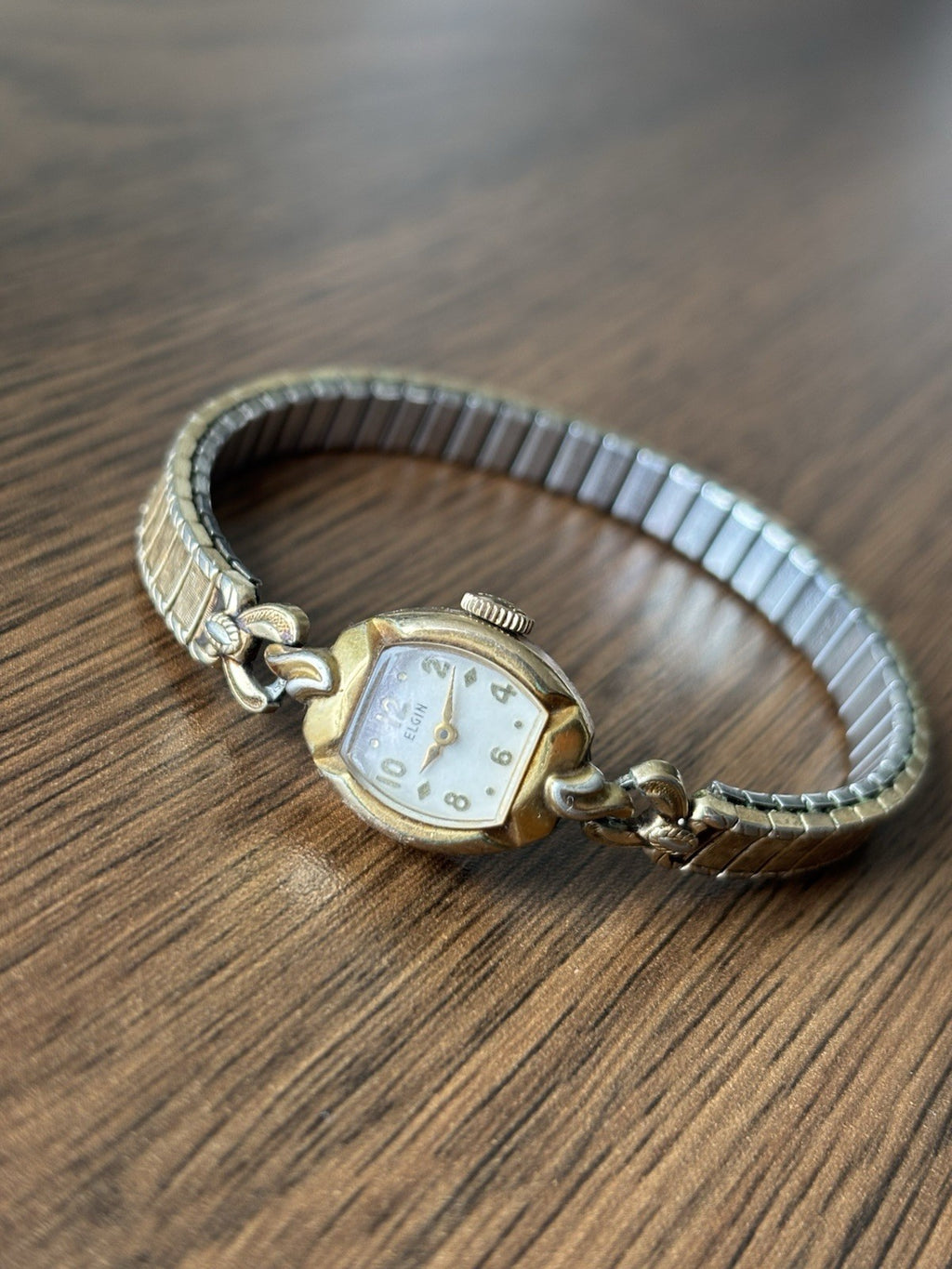 1943 ELGIN Vintage Watch Art Deco Women Manual Mechanical Sculpted Gold Bracelet