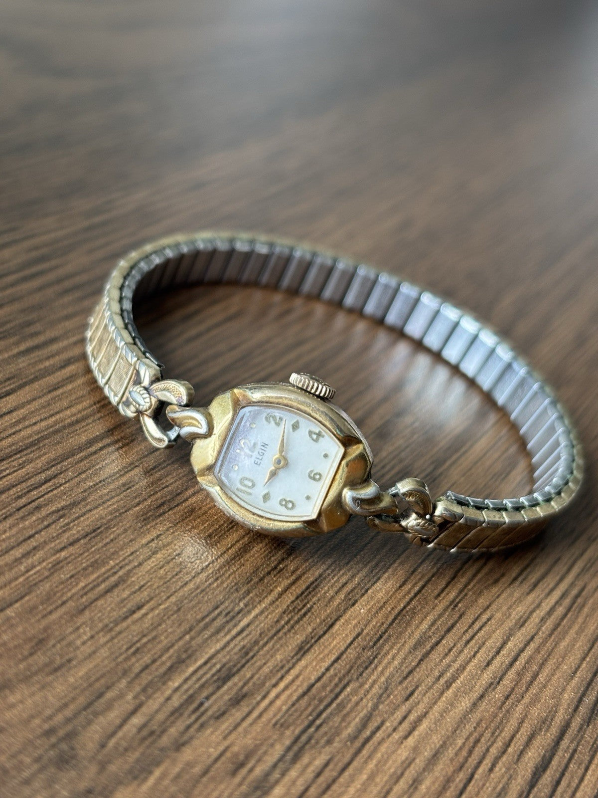 1943 ELGIN Vintage Watch Art Deco Women Manual Mechanical Sculpted Gold Bracelet