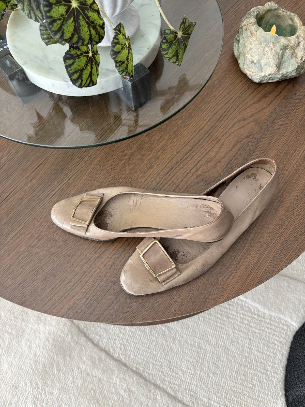 SALVATORE FERRAGAMO Vintage Italy Tan Leather Buckle Pumps Shoes 7.5 AAA Narrow