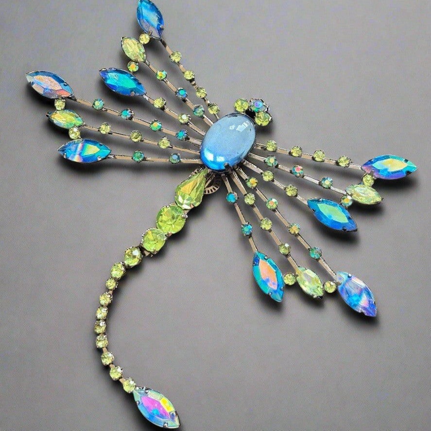NWT Vintage AVON Giant Dragonfly Bug Insect Rhinestone Cute Dangle Pin Brooch