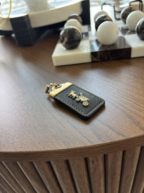 COACH 1941 Designer Hanging Tag Horse Carriage Bag Charm Fob Chain Black/Gold