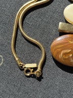 Vintage Retro AVON 1976 Polished Oval Lucite Cream Brown Swirl Pendant Necklace