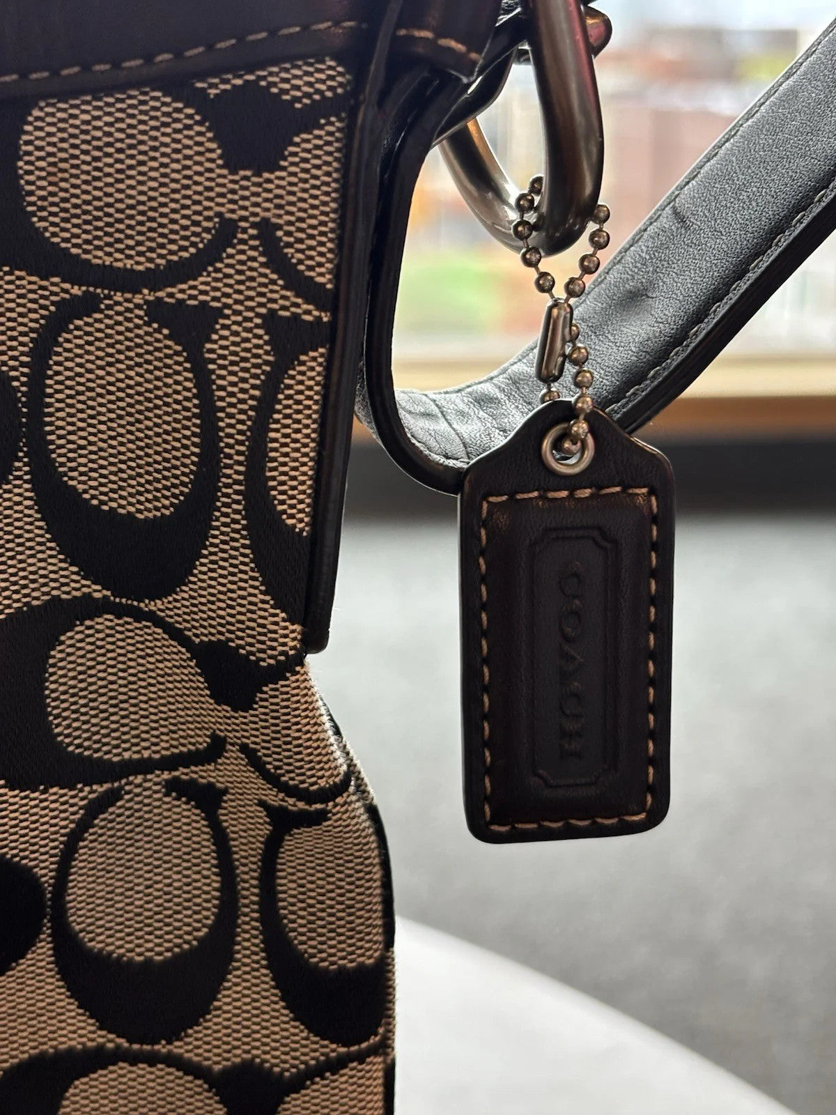 COACH Vintage Bucket Bag Handbag Black Leather Canvas Adjusting Strap (org $350)