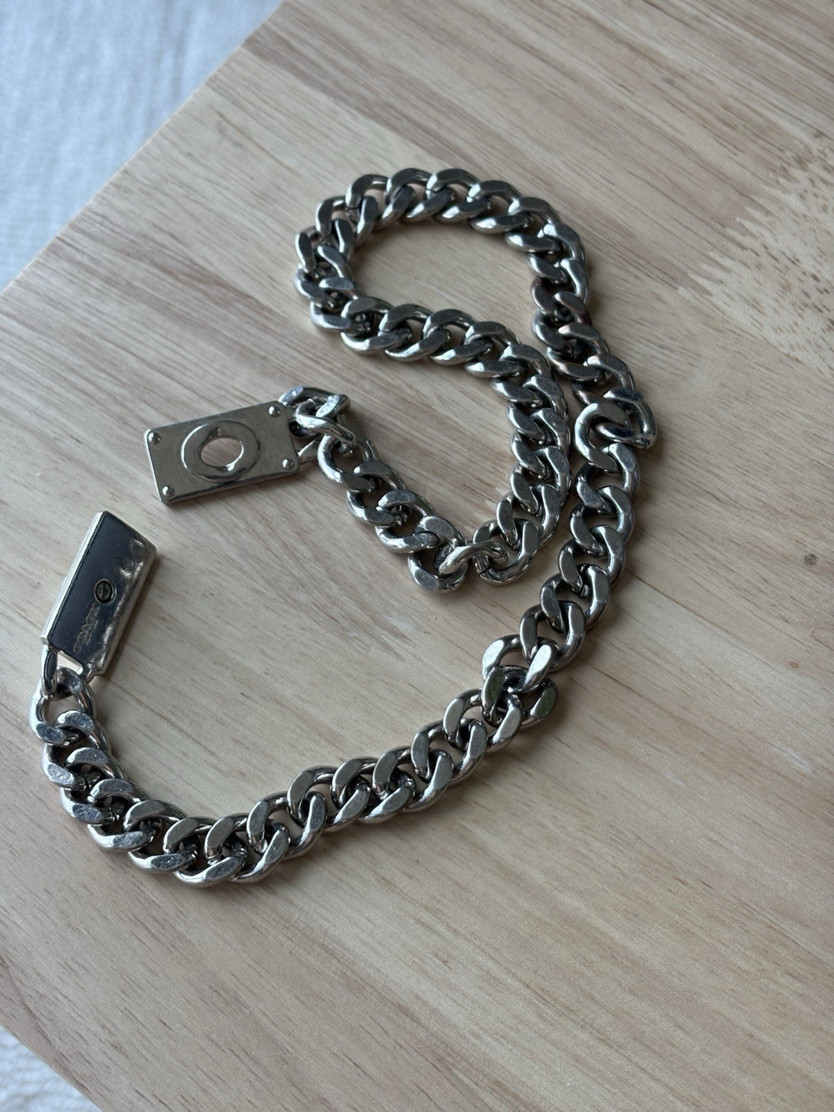 COACH 2005 Rare Vintage Sterling Silver Heavy Curb Chain Turnlock Necklace 20.5”