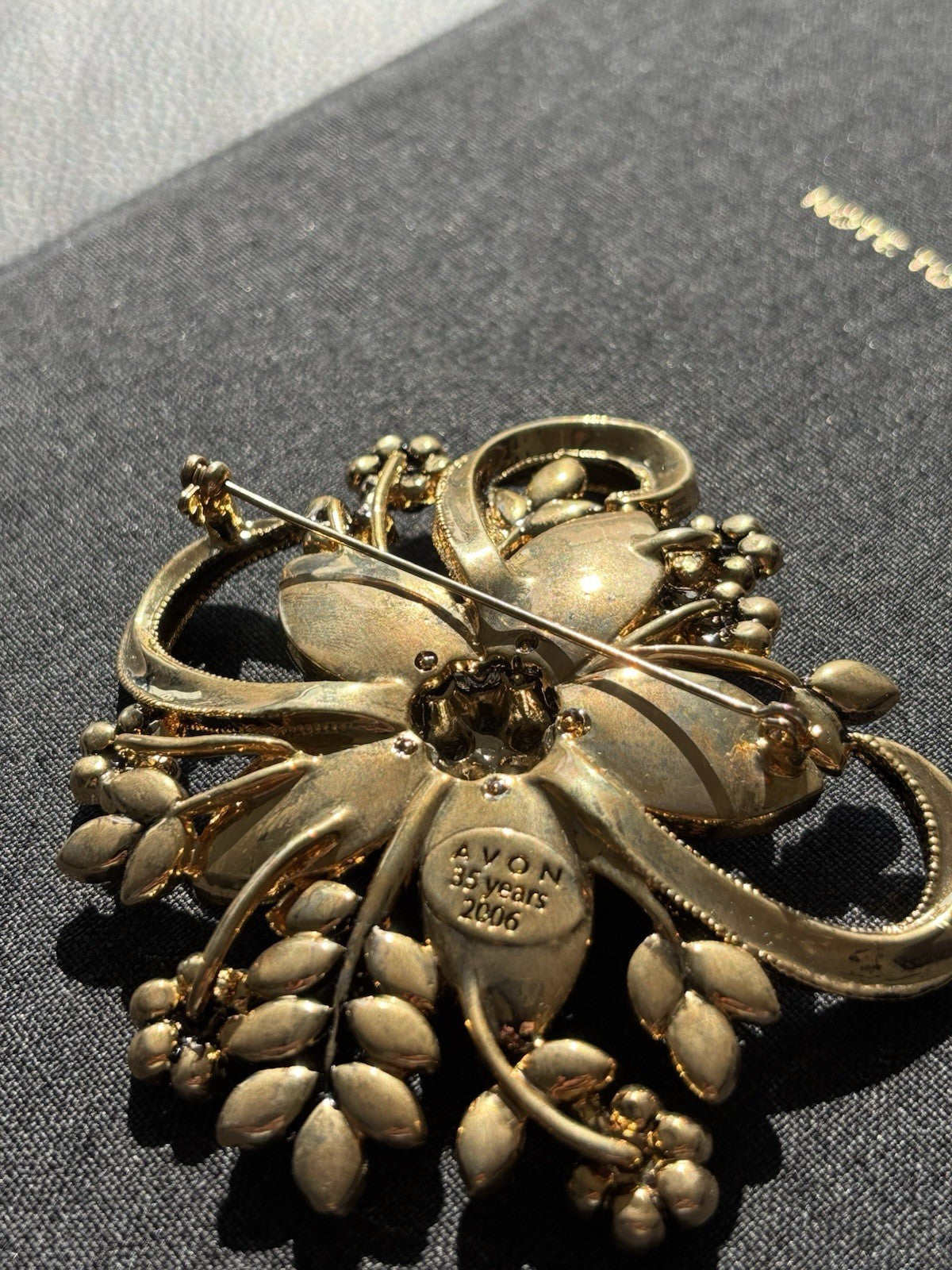 AVON Brooch Pin Ruby Red /Amber Rhinestones Gold 35 Year Anniversary 3” New