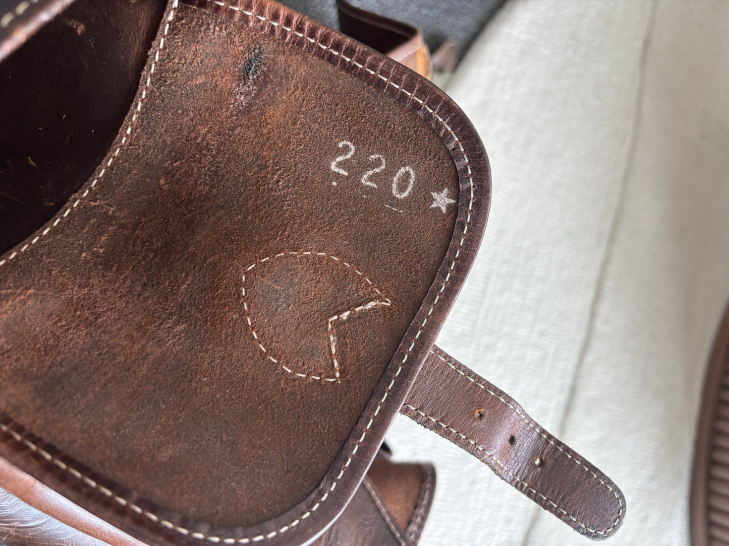 VINTAGE Classic Real Cow Hide Leather Backpack Daypack Brass Hardware Buckles