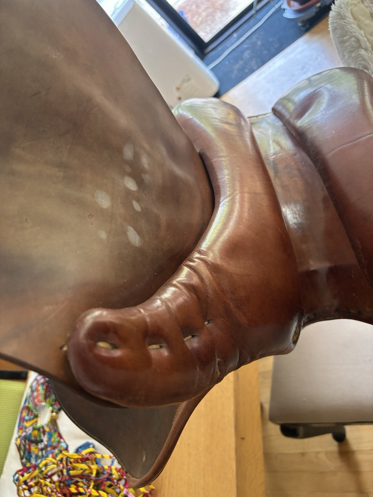 HERMÈS Paris Belgique Vintage Close Contact Jump Saddle 17.5 Rare Brown Leather