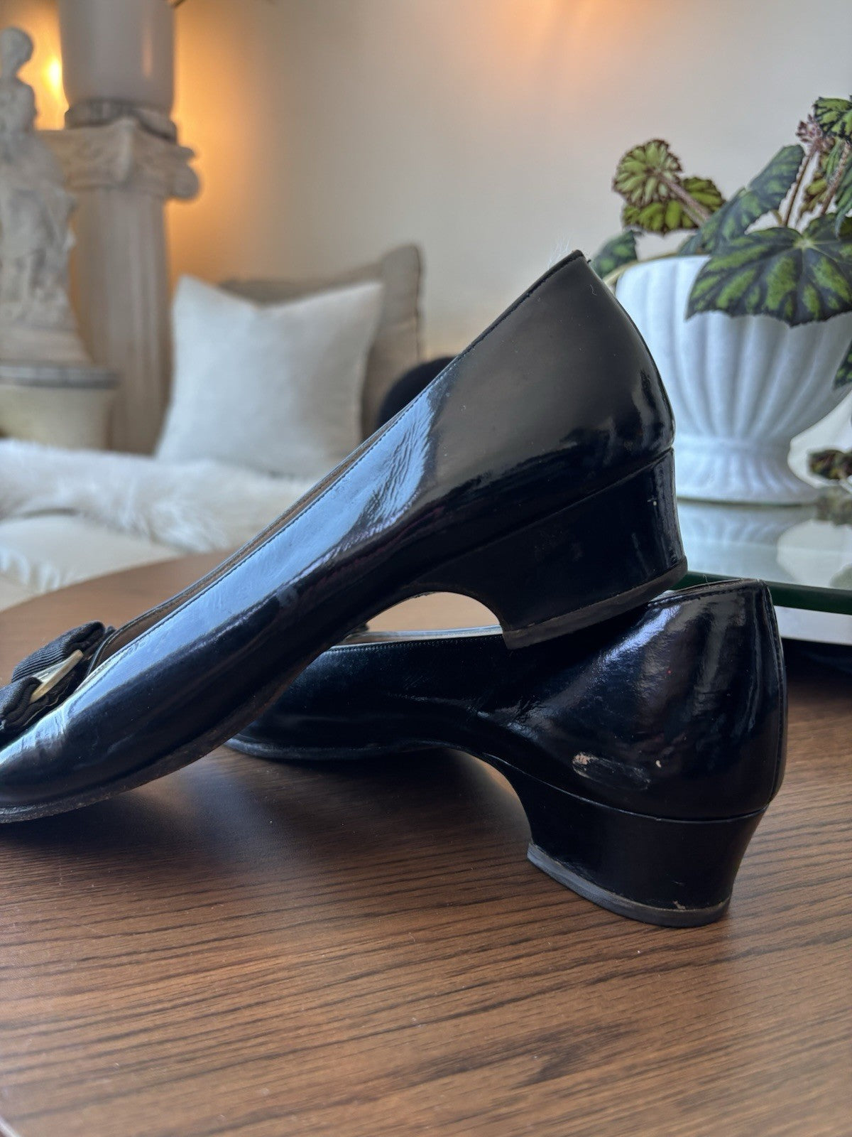 SALVATORE FERRAGAMO Vintage Italy Black Patent Leather Buckle Pumps Shoes US 8AA