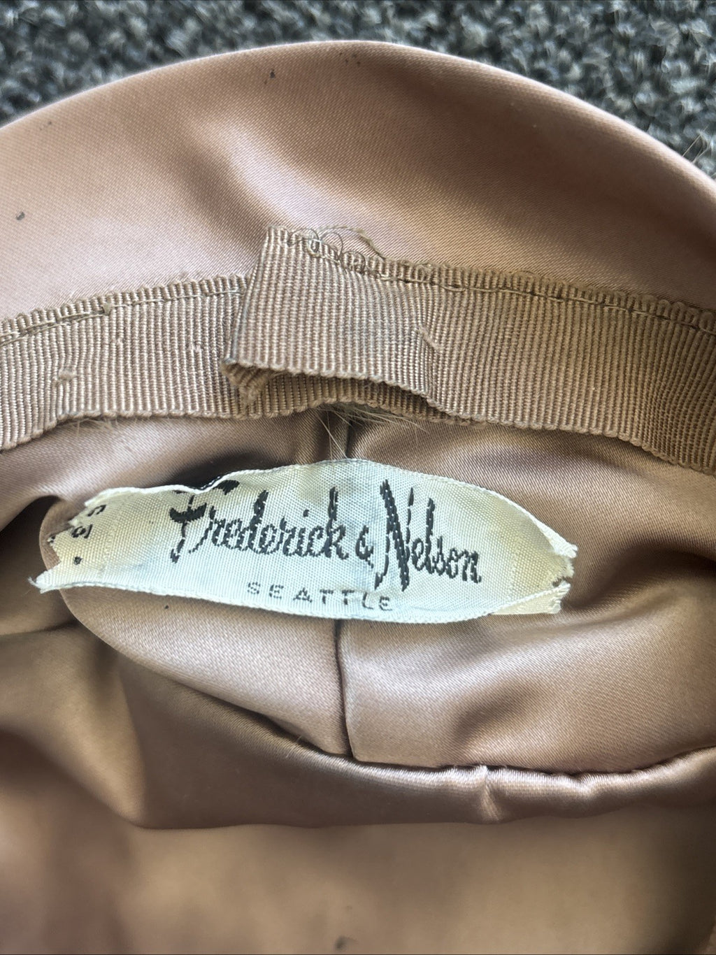 1951 Vintage Frederick & Nelson Seattle Honey Blonde Real Mink Hat & Collar Set