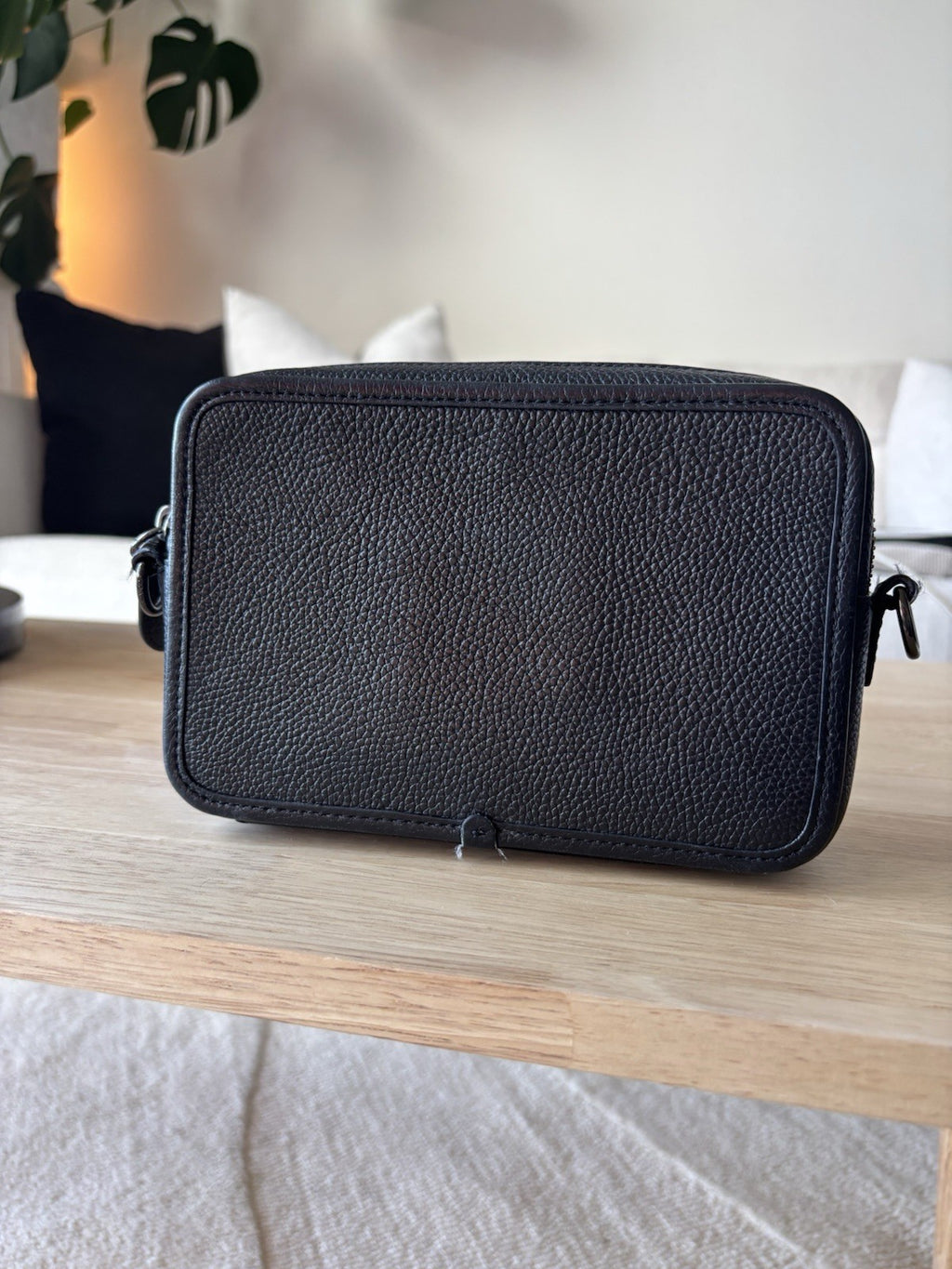 COACH Charter Crossbody Bag Black Polished Pebble Leather Gunmetal Double Zip