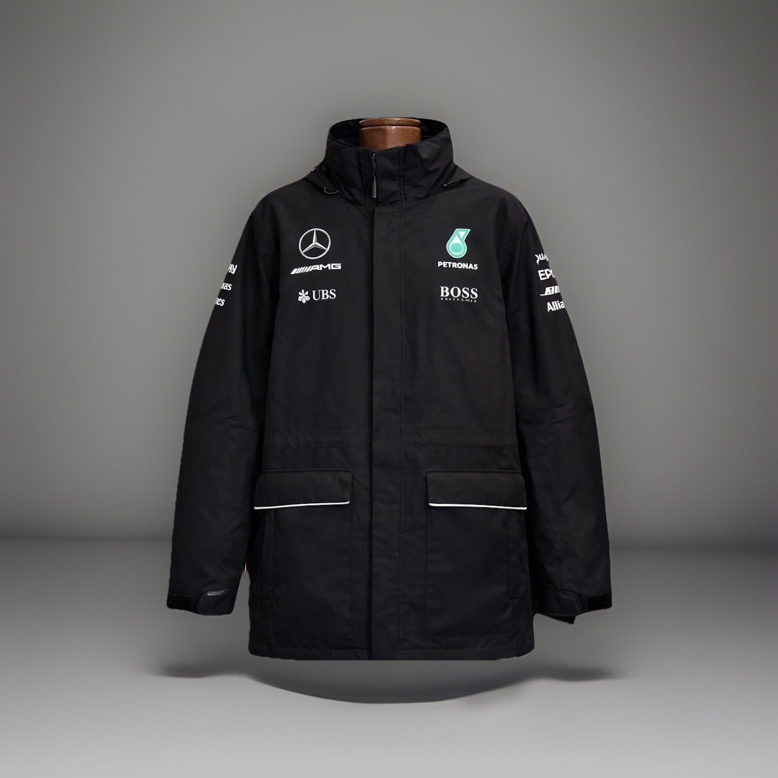 HUGO BOSS Mercedes Amg Petronas Formula One Team Windbreaker Coat Zip Jacket XL