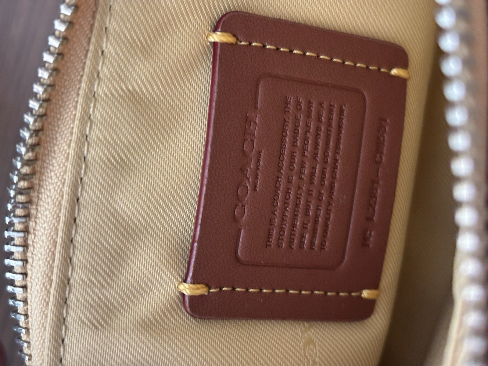 COACH Quilted Pillow Leather Crossbody Wristlet Kira Bag Hay/Yellow (Org $295)