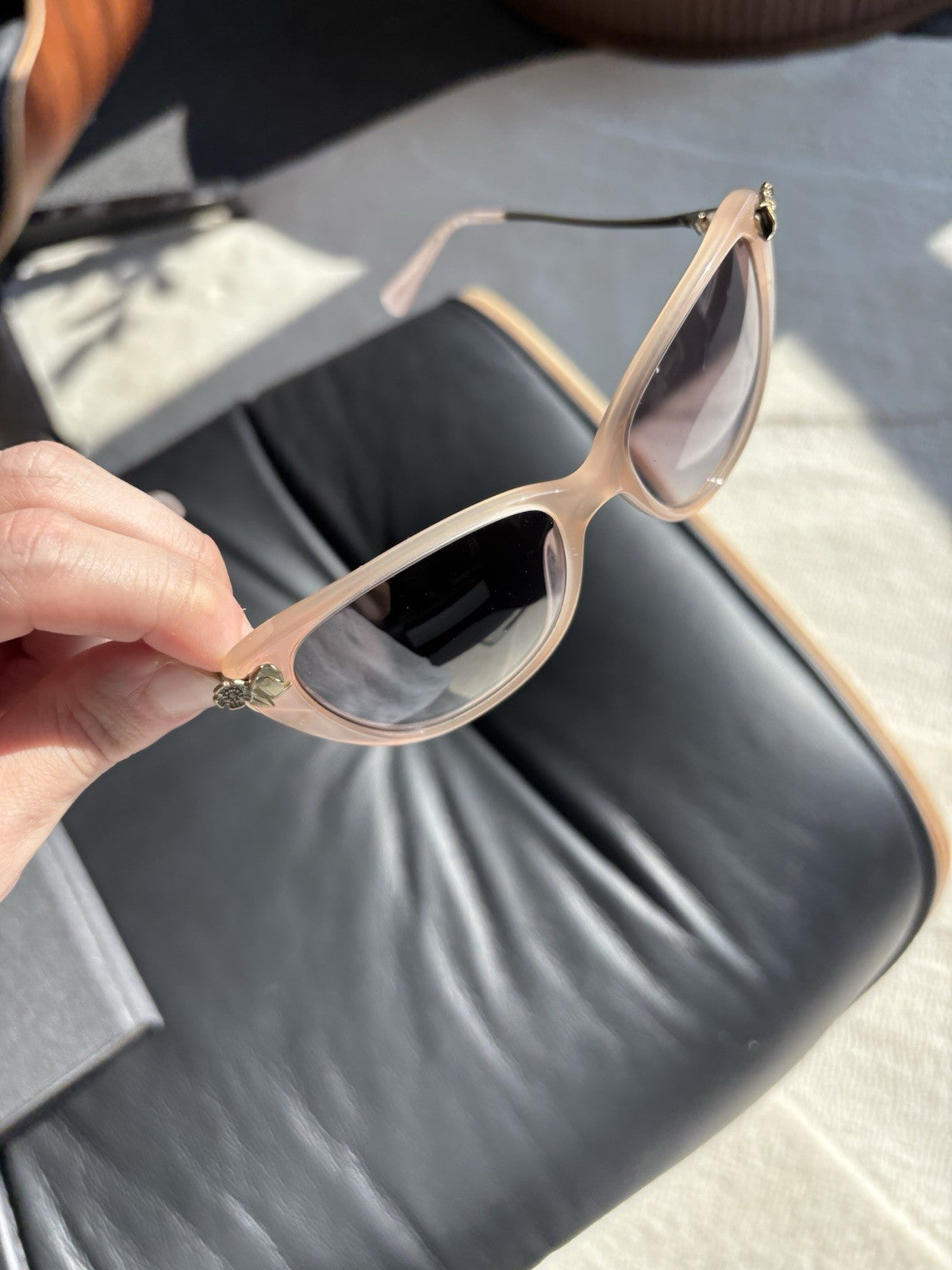 NEW Designer COACH Retail Light Pink Sunglasses Brass Flower Hardware (org $197)