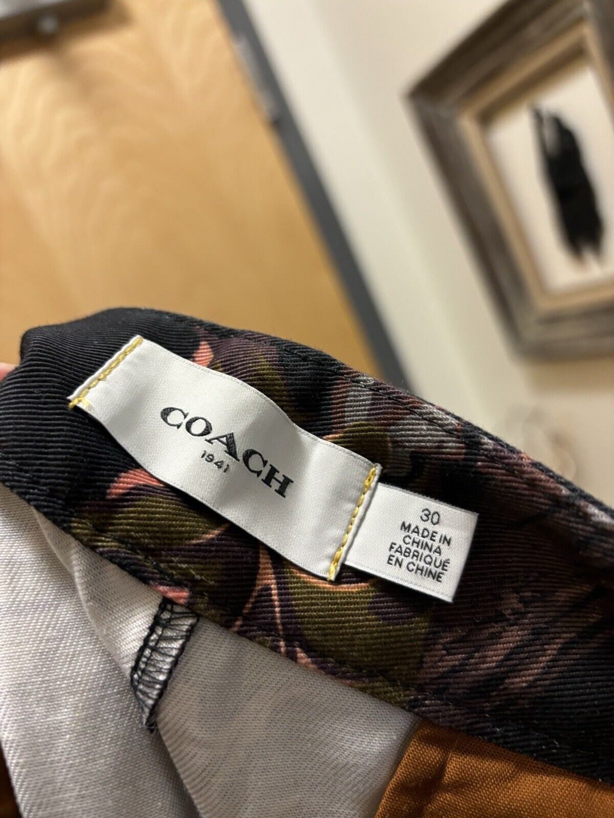 COACH Runway Limited Edition Fall/Leaf Camouflage Printed Shorts Size 30 ($350)