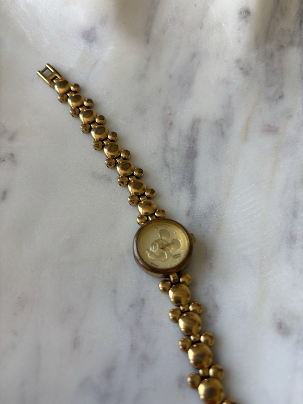 DISNEY Mickey Mouse Vintage 1996 LORUS Watch Gold Character Bracelet Wristwatch