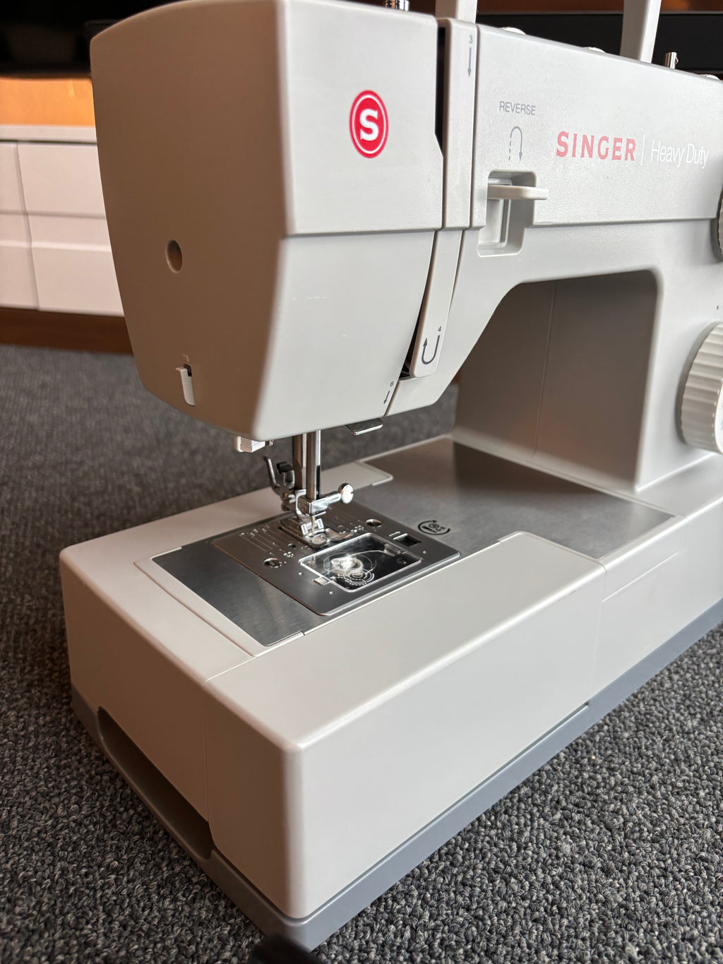 SINGER Sewing Machine (org $350)