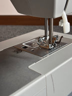SINGER Sewing Machine (org $350)