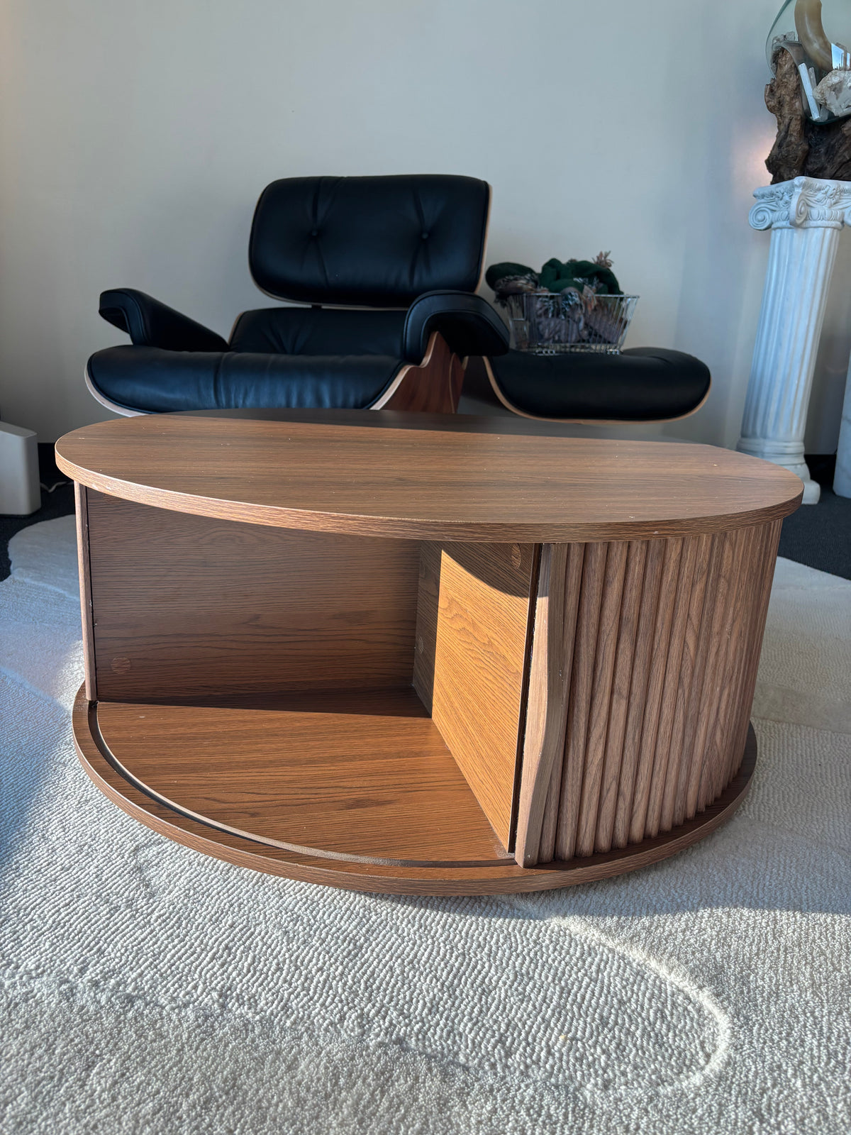 MCM Round Oak Wood Coffee Table 31.5” Fluted Storage Lift Top Hidden Drawer Modern