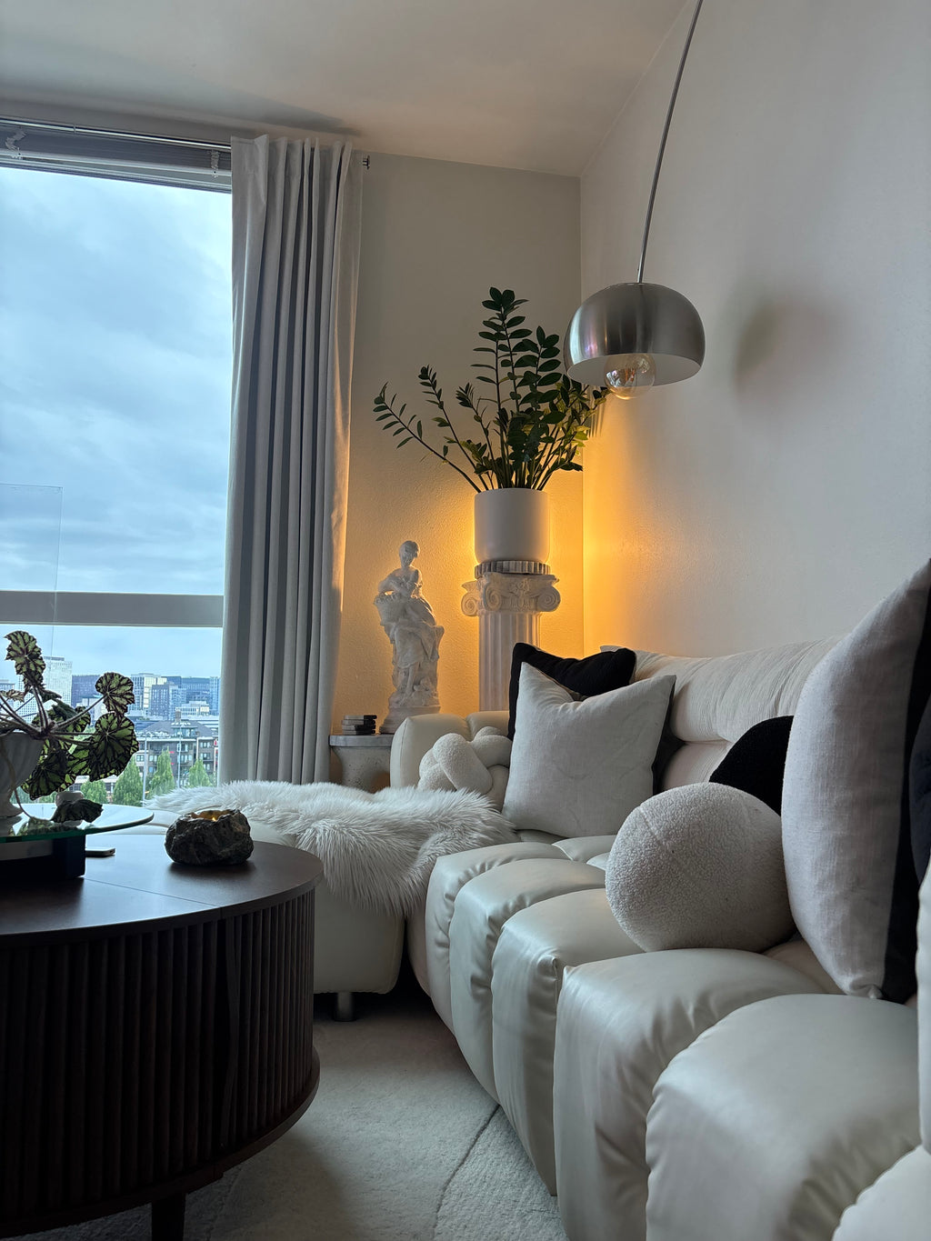 CLOUD Modular Sectional Sofa with Ottoman White Quilted Chrome Legs