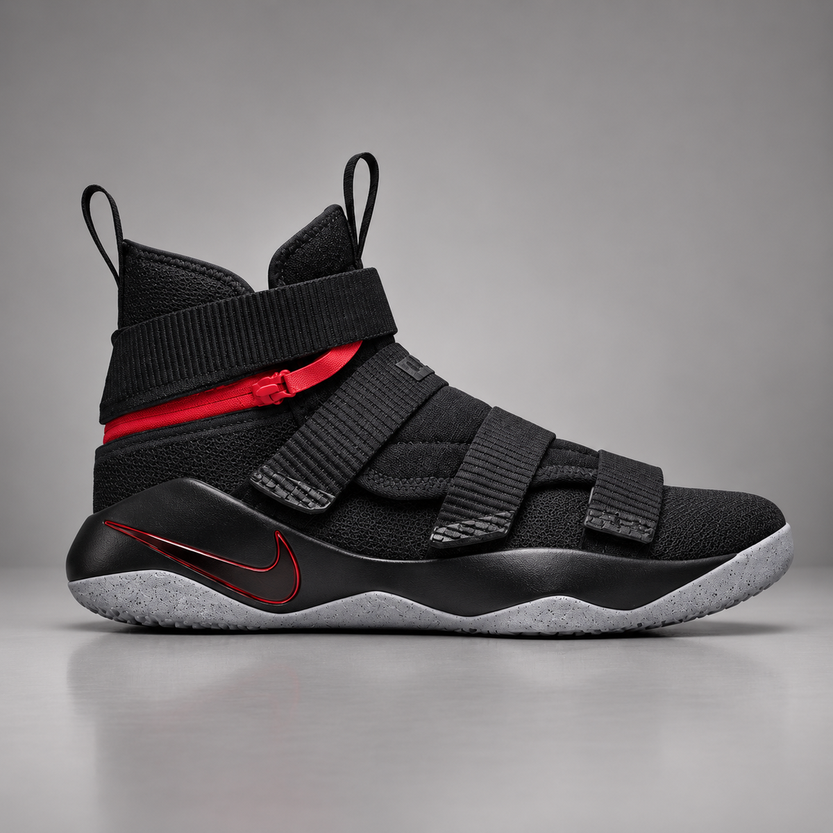 NIKE LeBron Soldier 11 Flyease Bred Size 11 US Extra Wide 4E AQ3324 001