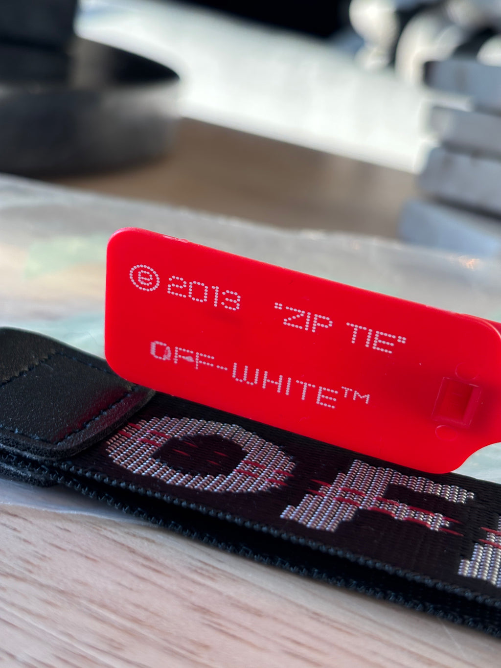 OFF-WHITE Industrial Keychain Black Logo Webbing Red Zip Tie Virgil Abloh