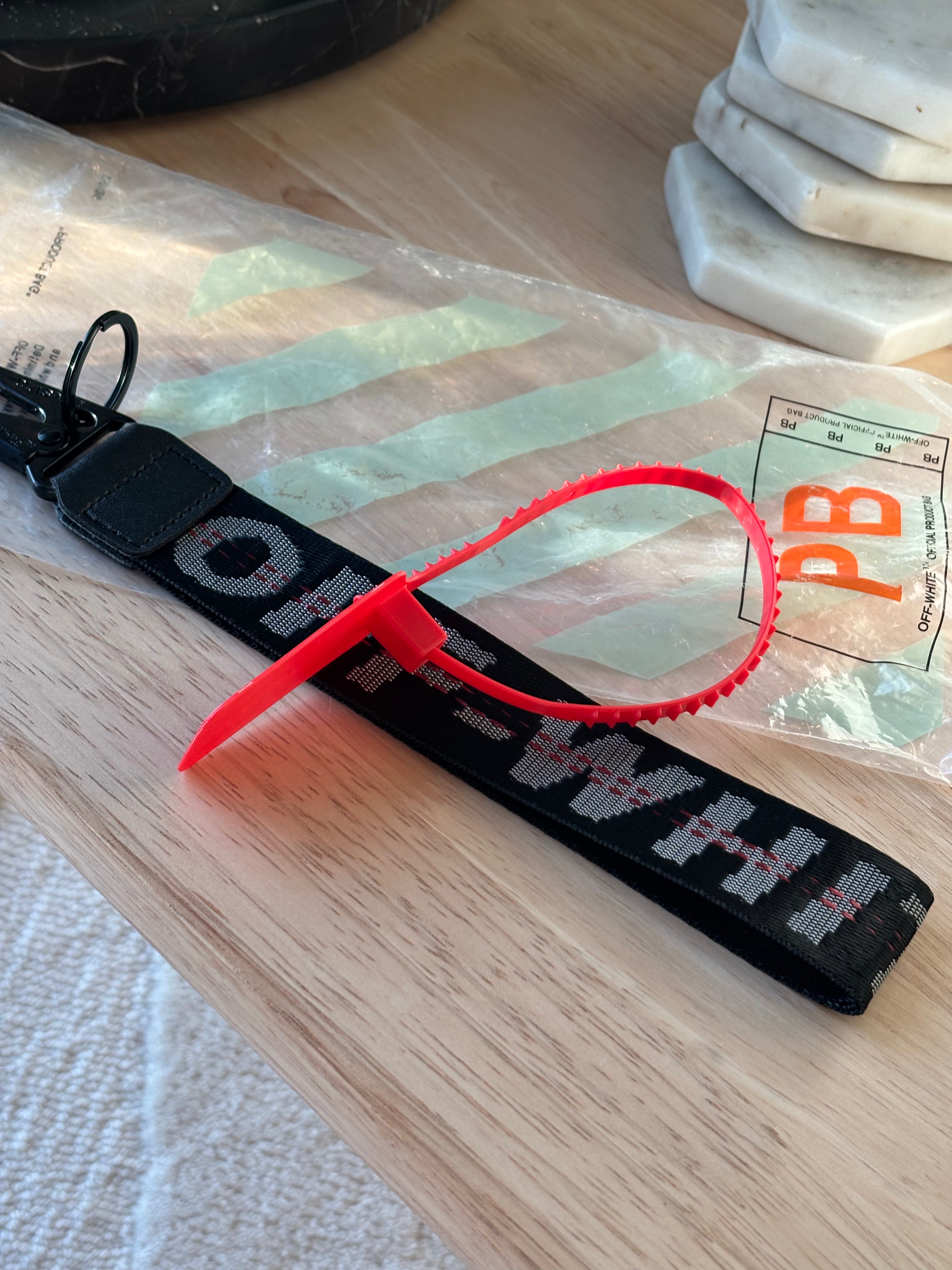 OFF-WHITE Industrial Keychain Black Logo Webbing Red Zip Tie Virgil Abloh
