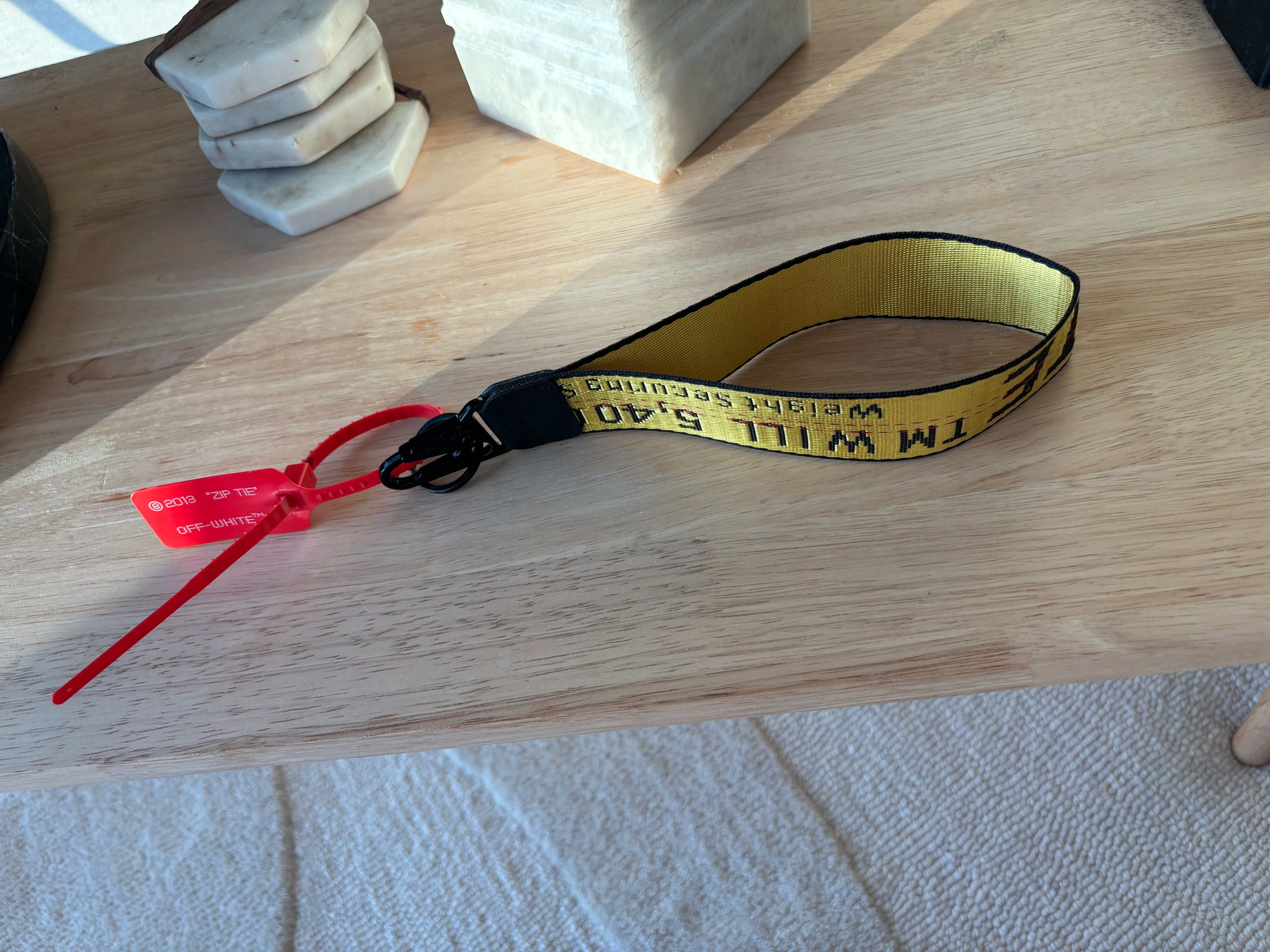 OFF-WHITE Industrial Keychain Yellow Logo Webbing Red Zip Tie Virgil Abloh